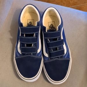 Vans velcro. Men 7.5 Women 9 blue white excellent condition